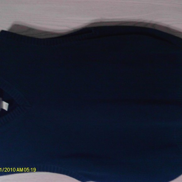L.L. Bean Sweater Vest - Picture 5 of 8